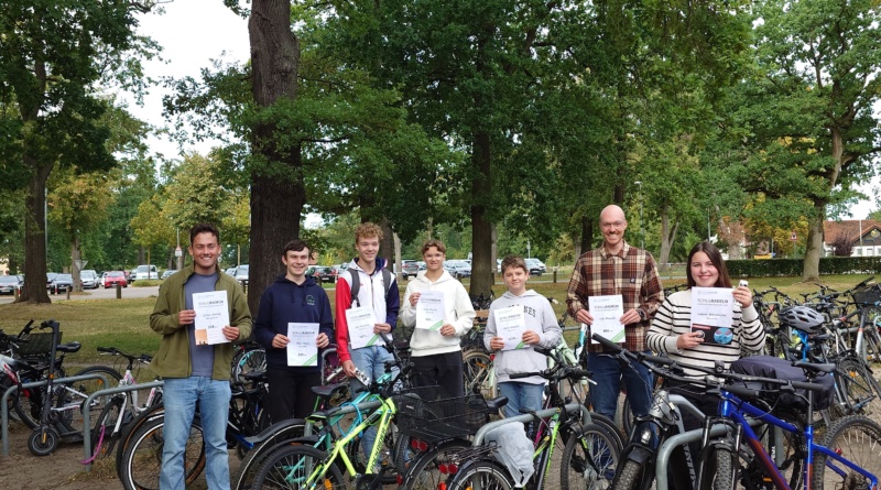 Preisverleihung zur Aktion „Schulradeln“